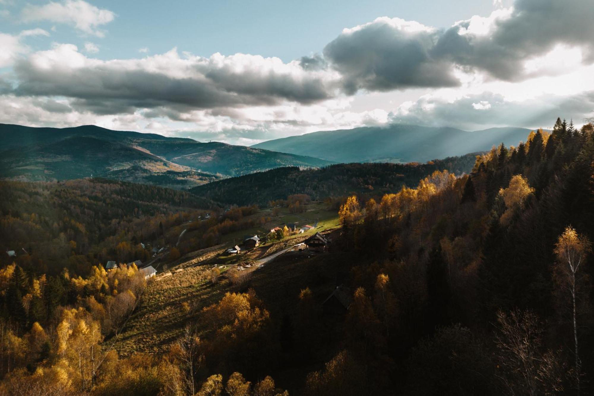 Chalupa Z Widokiem W Gorach Zawoja Luaran gambar